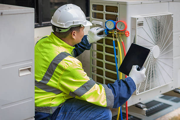Professional Hvac technician working in Nassau, DE